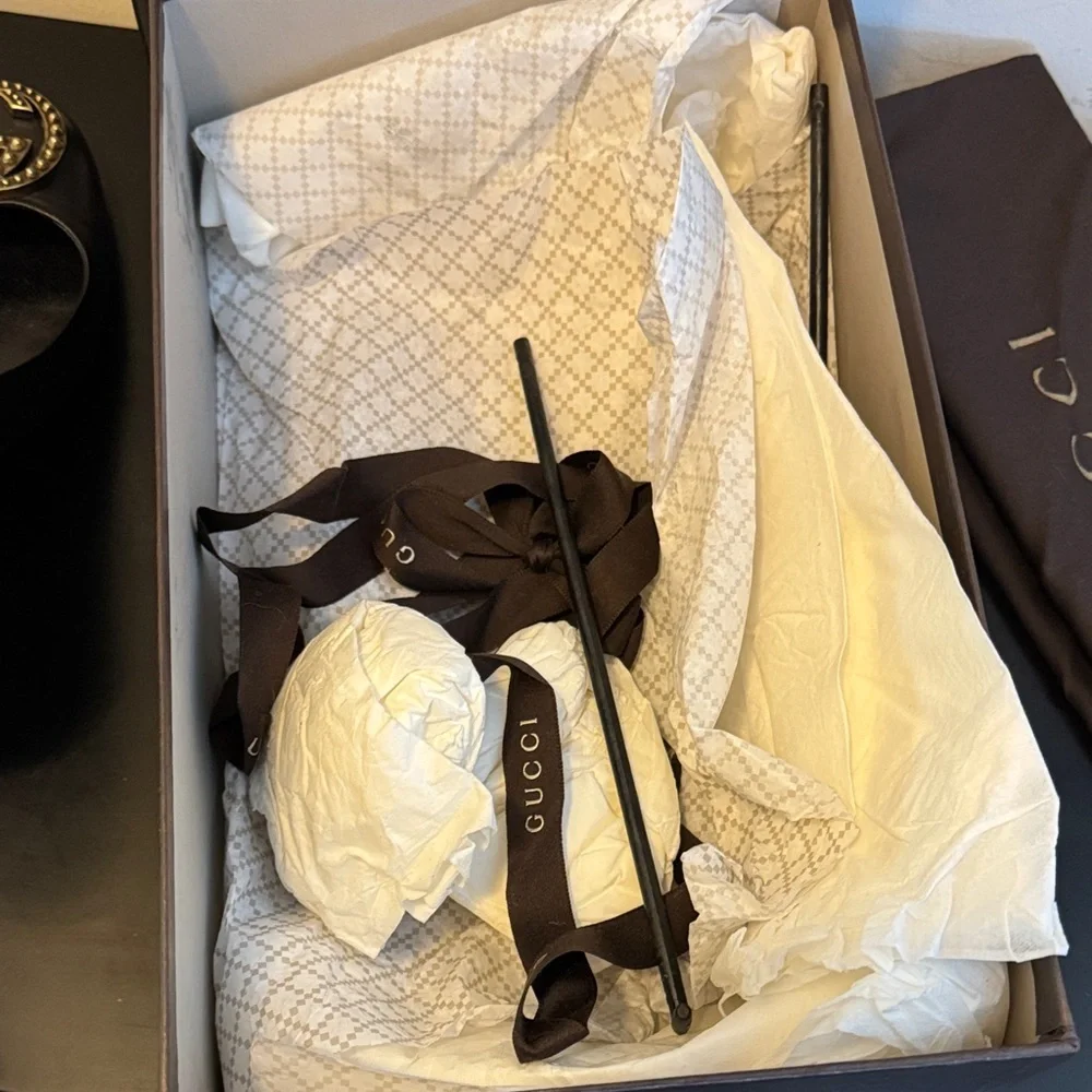 Gucci Black Heels with Iconic Gucci Gold Emblem